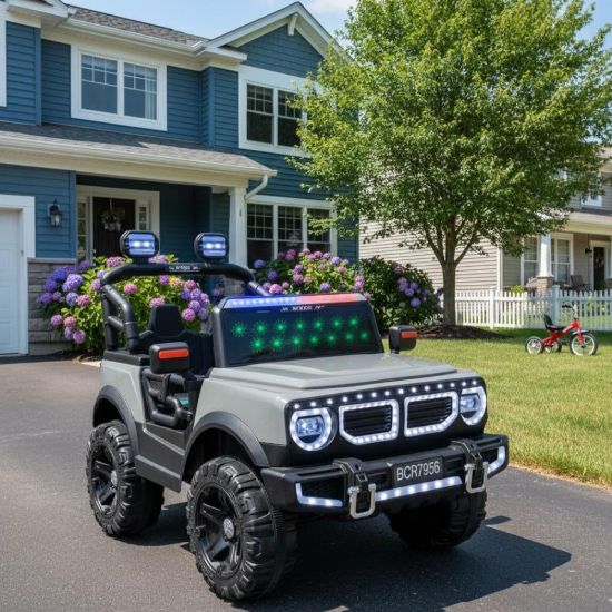 صورة سيارة كهربائية للأطفال بتصميم بوليسي جذاب